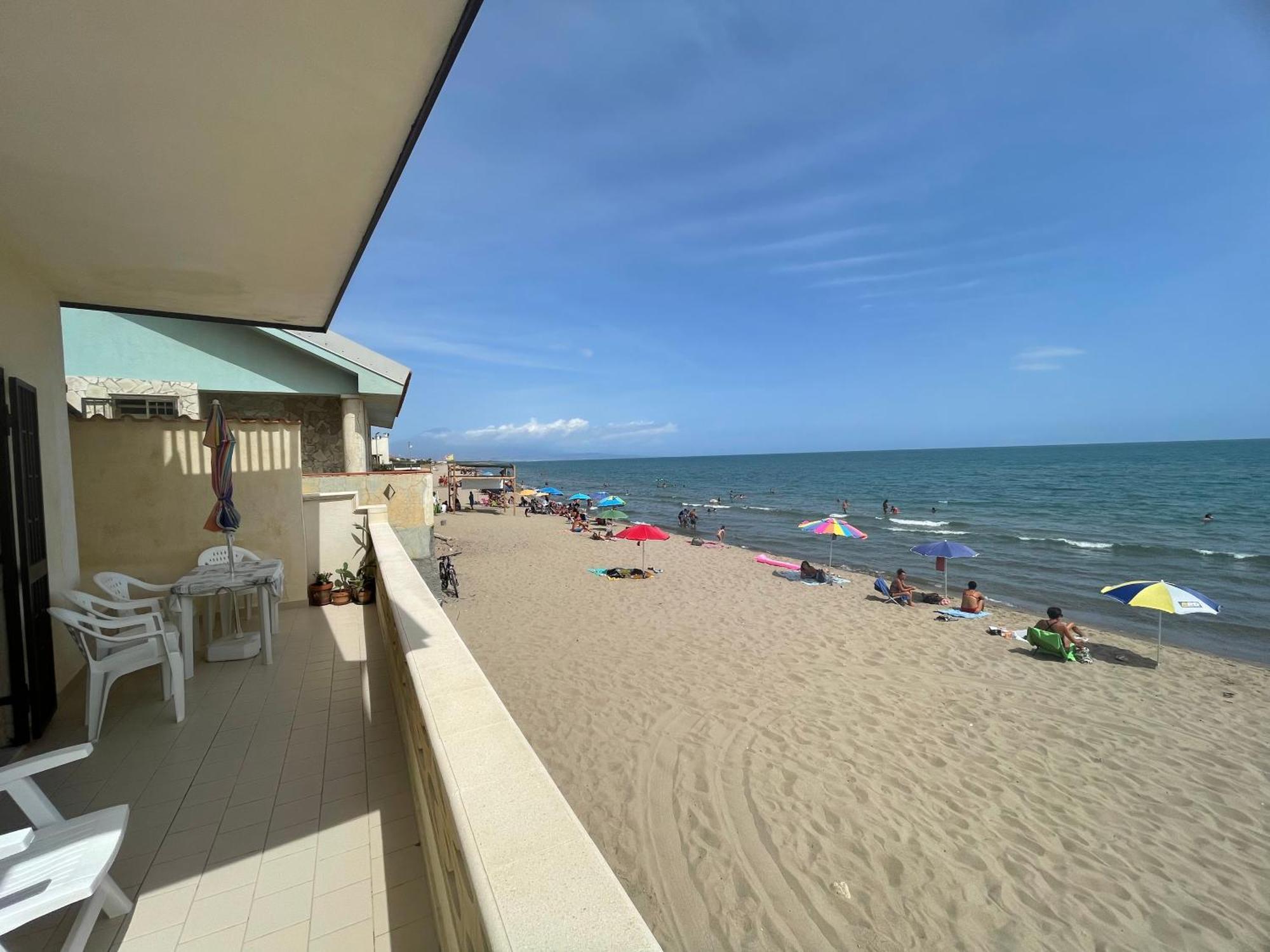 Vila Paradiso Fronte Mare Agnone Bagni Exteriér fotografie